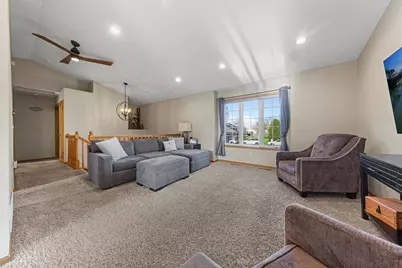 1840 Field Stone Avenue SE, Owatonna, MN 55060 - Photo 10