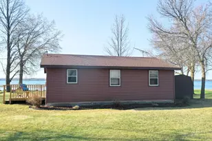 27113 Bass Beach Rd, Starbuck, MN 56381 - Photo 16
