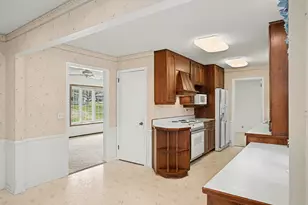 8837 Abbott Ave S, Bloomington, MN 55431 - Photo 12