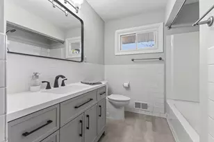2780 Marion St, Roseville, MN 55113 - Photo 24