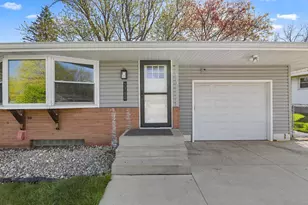 2780 Marion St, Roseville, MN 55113 - Photo 4