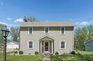 825 14th St E, Glencoe, MN 55336 - Photo 2