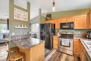 9621 Hallmark Ave S, Cottage Grove, MN 55016 - Photo 6