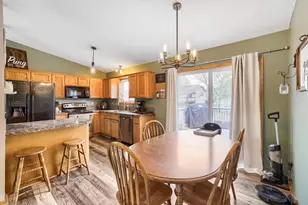 9621 Hallmark Ave S, Cottage Grove, MN 55016 - Photo 8