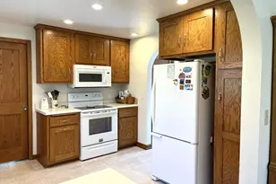 864 Redwood Dr, Fairmont, MN 56031 - Photo 6