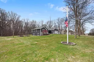 326 N Hickory St, Royalton, MN 56373 - Photo 6