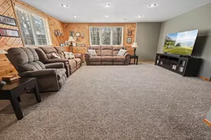 326 N Hickory St, Royalton, MN 56373 - Photo 42