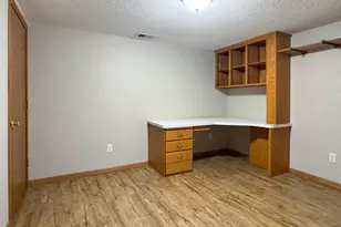 506 Elaine Ave, Marshall, MN 56258 - Photo 22
