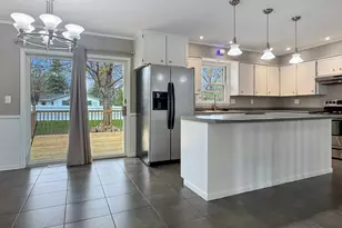 506 Elaine Ave, Marshall, MN 56258 - Photo 10
