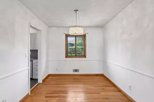 6009 Chapel Dr, Edina, MN 55439 - Photo 8