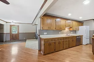 822 W Chandler St, Arlington, MN 55307 - Photo 6