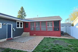 822 W Chandler St, Arlington, MN 55307 - Photo 16
