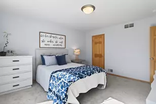 354 W 84th St, Bloomington, MN 55420 - Photo 12