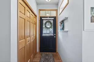 354 W 84th St, Bloomington, MN 55420 - Photo 2