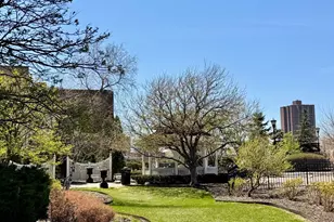 511 S 10th St, Minneapolis, MN 55404 - Photo 32