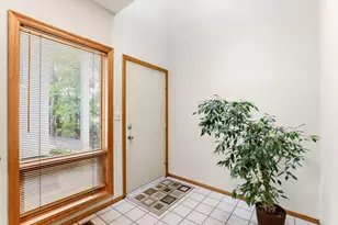 3062 Lake Shore Dr, Minneapolis, MN 55416 - Photo 16