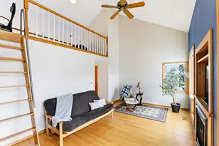 3062 Lake Shore Dr, Minneapolis, MN 55416 - Photo 2