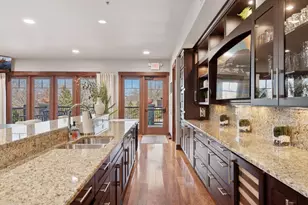8652 Lake Riley Dr, Chanhassen, MN 55317 - Photo 54