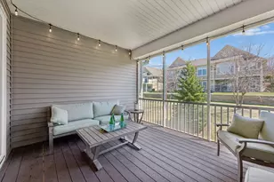 8652 Lake Riley Dr, Chanhassen, MN 55317 - Photo 10