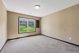 8652 Lake Riley Dr, Chanhassen, MN 55317 - Photo 34