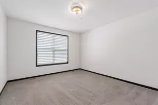 8652 Lake Riley Dr, Chanhassen, MN 55317 - Photo 20