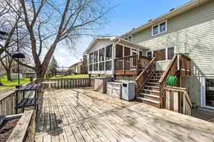 10644 Wellington Ln N, Maple Grove, MN 55369 - Photo 28