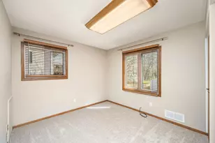 10644 Wellington Ln N, Maple Grove, MN 55369 - Photo 16