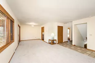 10644 Wellington Ln N, Maple Grove, MN 55369 - Photo 12