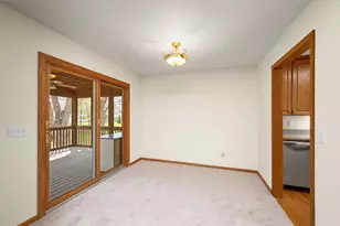 10644 Wellington Ln N, Maple Grove, MN 55369 - Photo 8