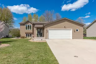 433 Braeburn Dr, Shakopee, MN 55379 - Photo 40