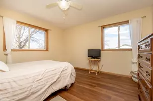 433 Braeburn Dr, Shakopee, MN 55379 - Photo 14