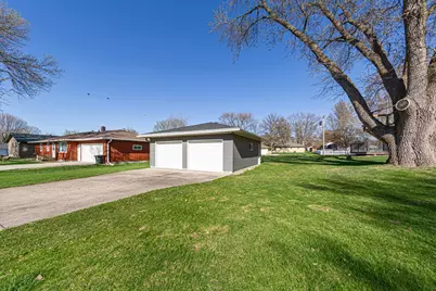818 Lincoln Avenue, Gaylord, MN 55334 - Photo 42