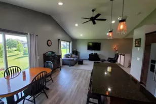 822 Deer Path, Montgomery, MN 56069 - Photo 26