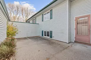 13573 Everton Ave, Apple Valley, MN 55124 - Photo 28