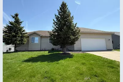 211 Fischer Street NW, Montgomery, MN 56069 - Photo 1