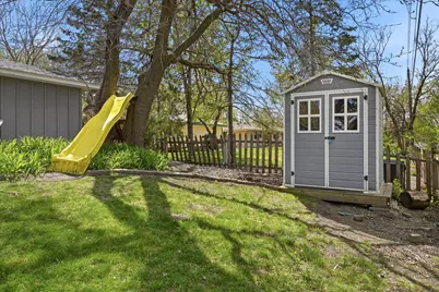 8508 Quinn Avenue S, Bloomington, MN 55437 - Photo 10