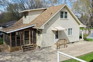 1112 15th St SW, Willmar, MN 56201 - Photo 4