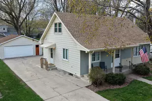 1112 15th St SW, Willmar, MN 56201 - Photo 1