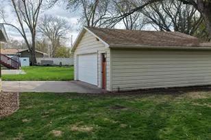 1112 15th St SW, Willmar, MN 56201 - Photo 64