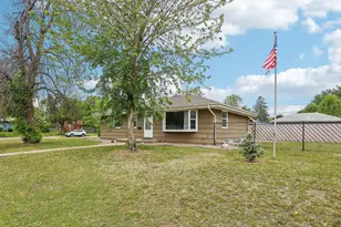 2016 W 90th St, Bloomington, MN 55431 - Photo 4
