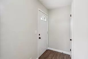 2016 W 90th St, Bloomington, MN 55431 - Photo 8