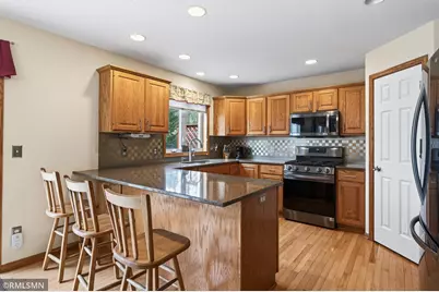 8549 Woodland Curve, Saint Bonifacius, MN 55375 - Photo 14