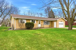 1430 8th Ave, Baldwin, WI 54002 - Photo 2