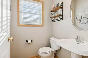 10756 Falling Water Ln, Woodbury, MN 55129 - Photo 16