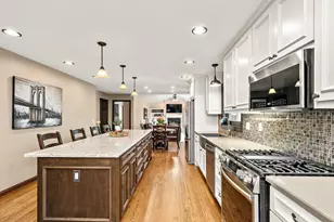 1110 105th St W, Inver Grove Heights, MN 55077 - Photo 8