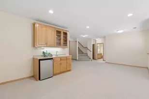 18225 39th Ave N, Plymouth, MN 55446 - Photo 32