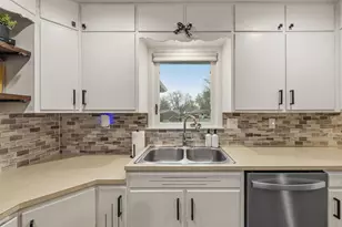 305 9th Ave SE, Waseca, MN 56093 - Photo 12