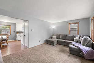 550 W 4th St, Rush City, MN 55069 - Photo 4