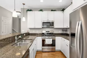 17710 Valley Cove Ct, Wayzata, MN 55391 - Photo 10