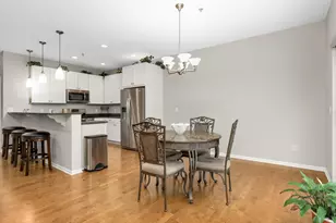 17710 Valley Cove Ct, Wayzata, MN 55391 - Photo 10